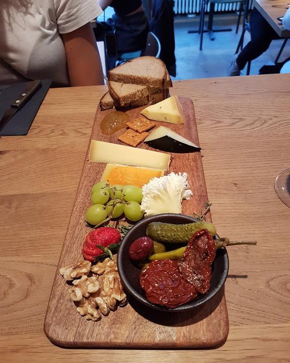 Moa - Café & Bar