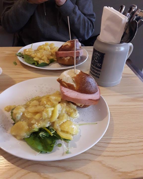 Brezenreiter Restaurant - Cafe