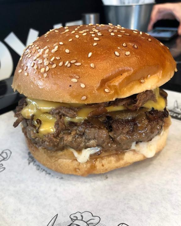 Two Bro's Burger