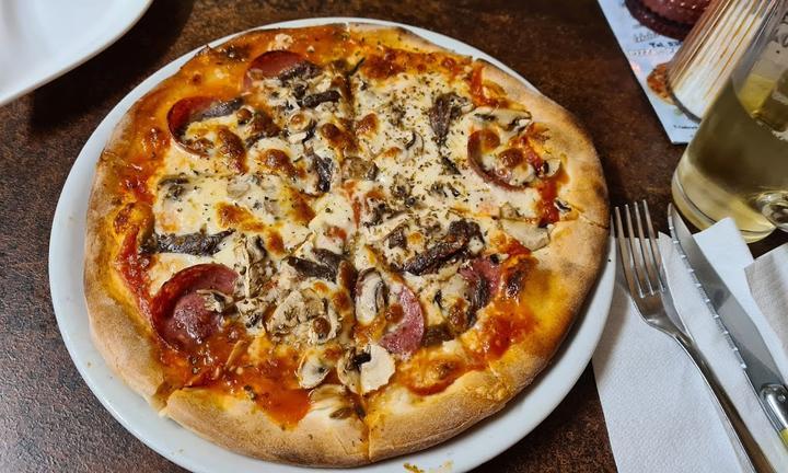 Carlo's Pizzeria Italia