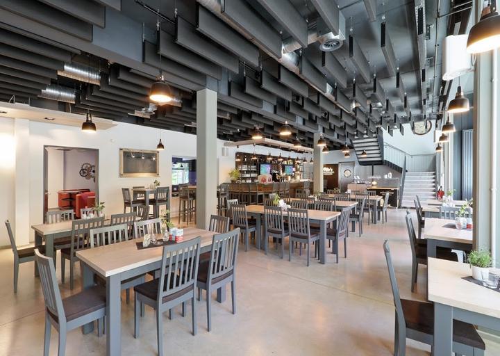 Peter's Sports-Restaurant & Biergarten