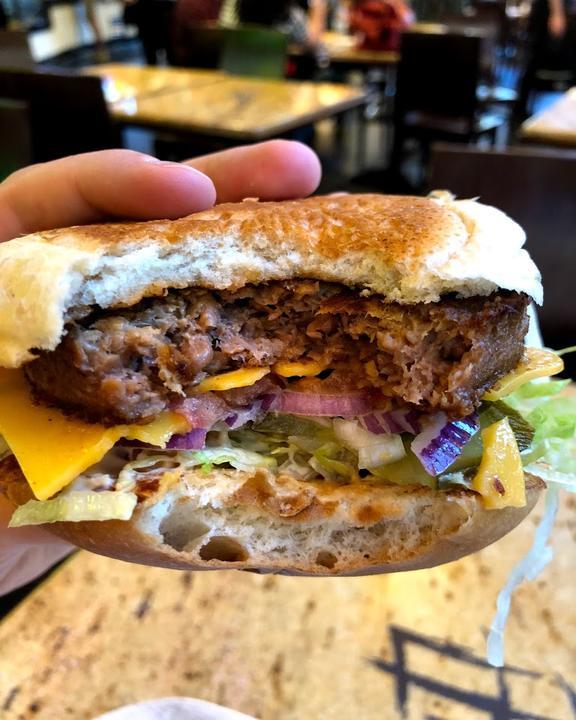 Vedang - plant burger (Mall of Berlin)