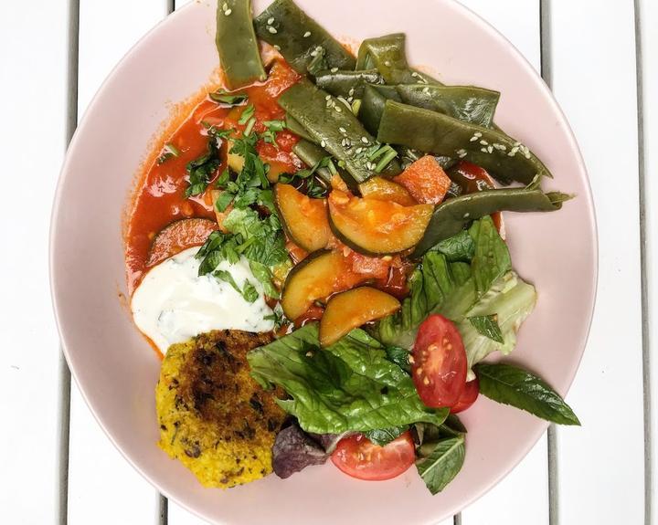Yummy Mummy Bistro