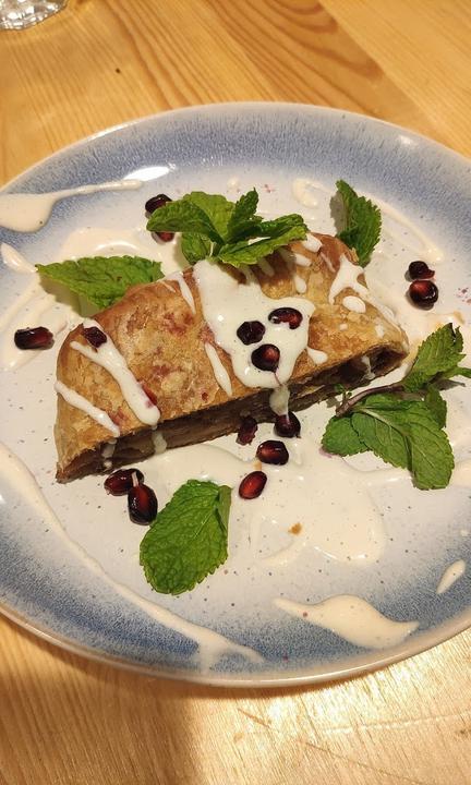 Yummy Mummy Bistro