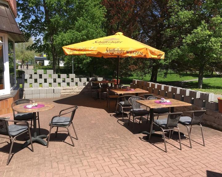 Kaisers Cafe