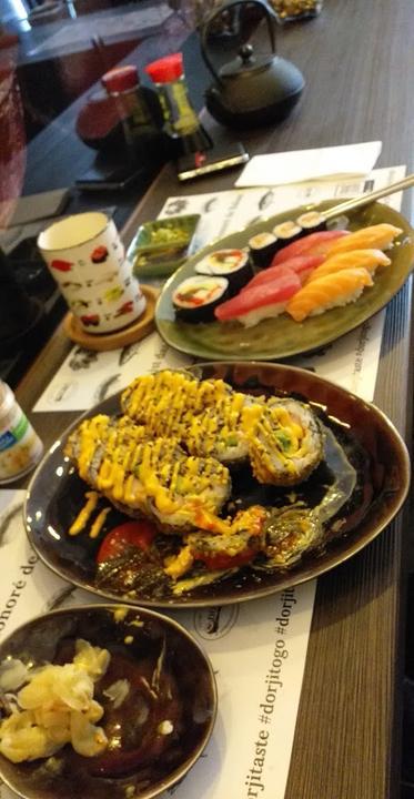 Dorji Sushi To Go