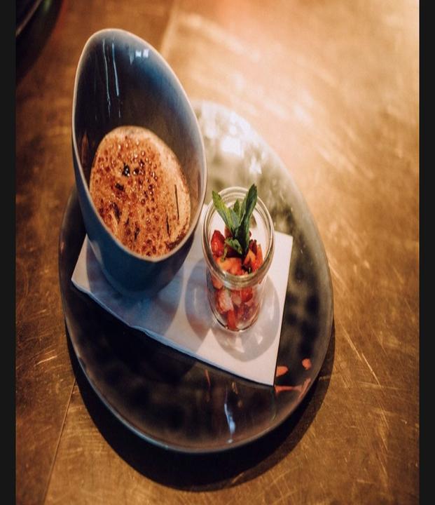 Lehel Bar Food Club