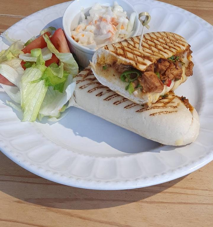 Kardamom Cafe & Catering