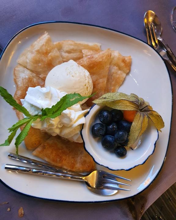 Lay Thai Restaurant & Lounge