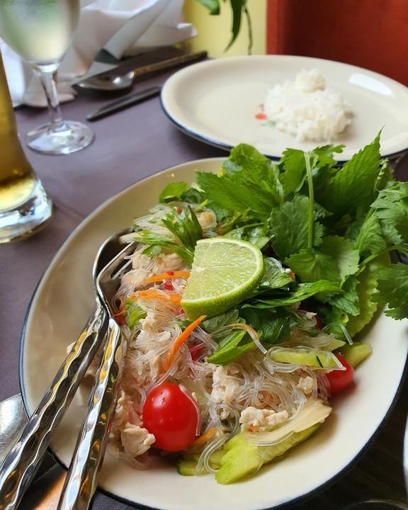 Lay Thai Restaurant & Lounge