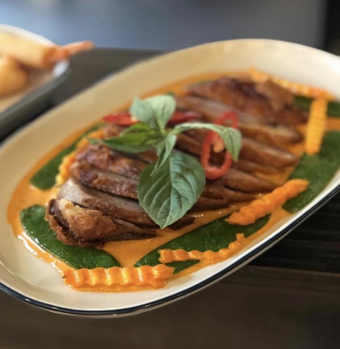 Lay Thai Restaurant & Lounge