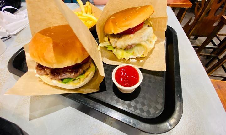 Rusty's Burgers