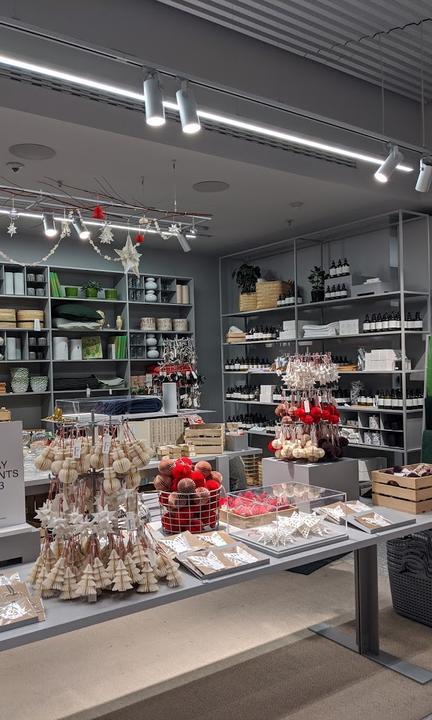 ARKET Store and Café