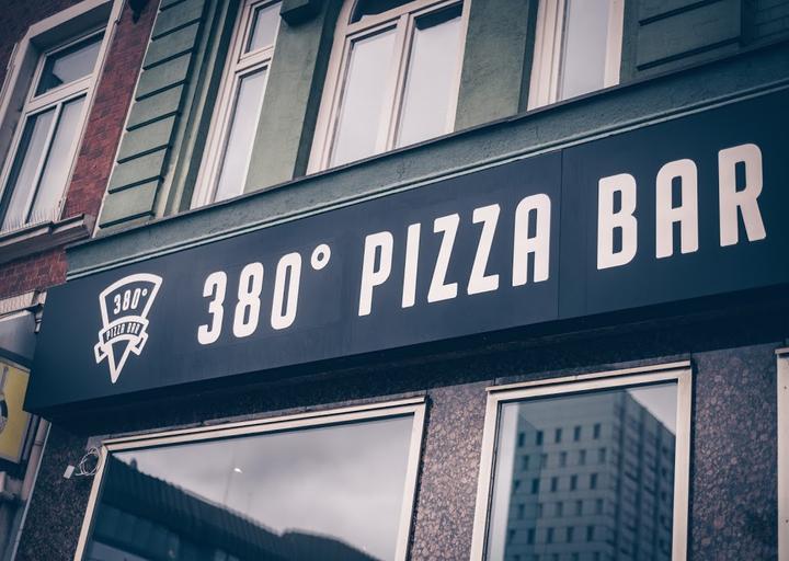 380 Grad Pizza Bar
