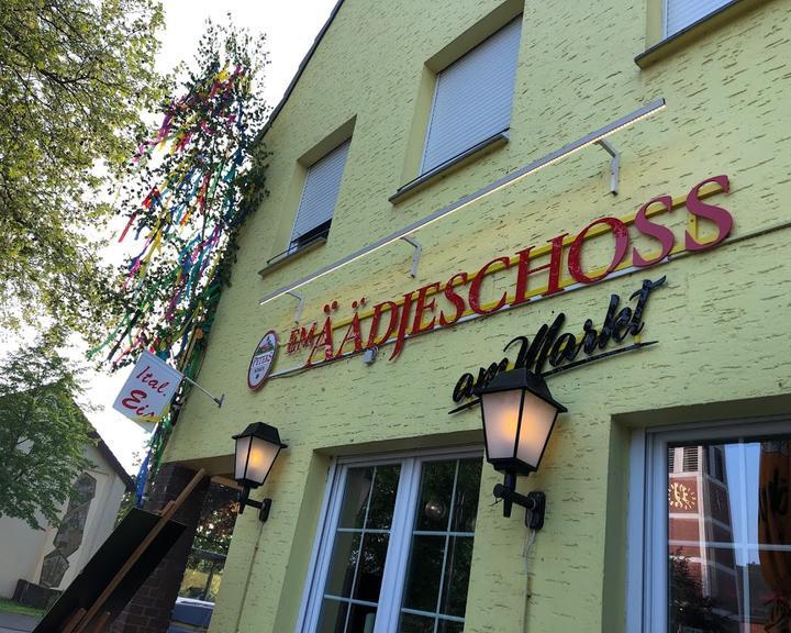 Aadjeschoss Am Markt
