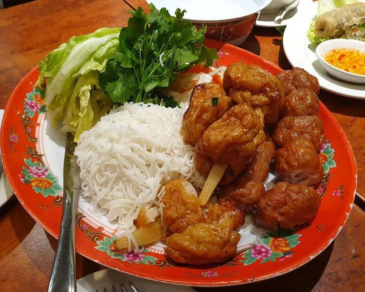 Vietnam Restaurant & Sushibar