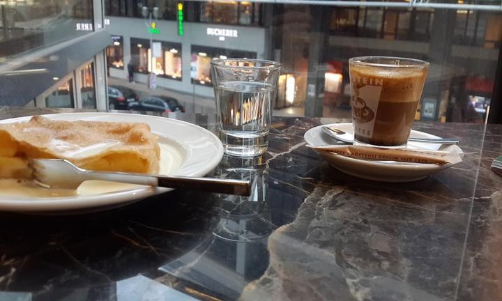 Kaffee Einstein