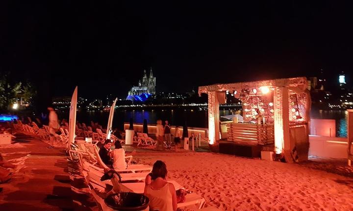 km 689 Cologne Beach Club