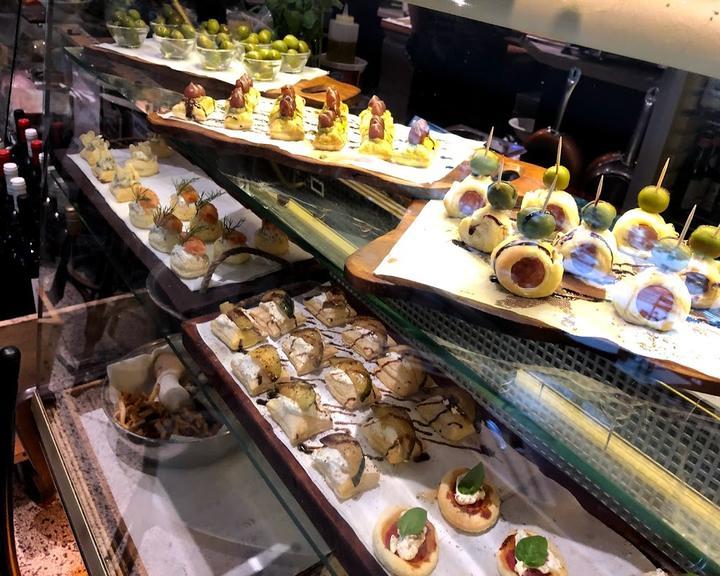 I Bizzarri Restaurant, Bistro, Café