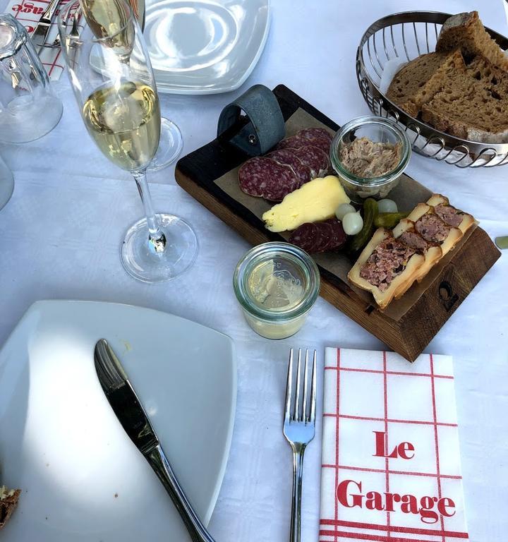 Le Garage - Vinotheque Culinaire