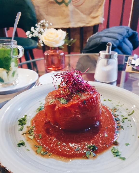 Tachelesz Cafe & Bistro