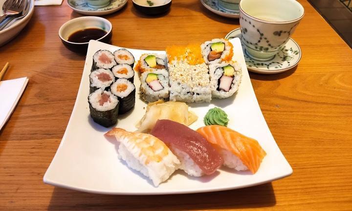 Japanisches Restaurant Tsuki ji