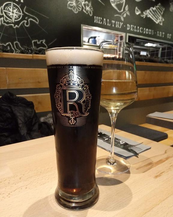 East Craft Beer Restaurant & Bar