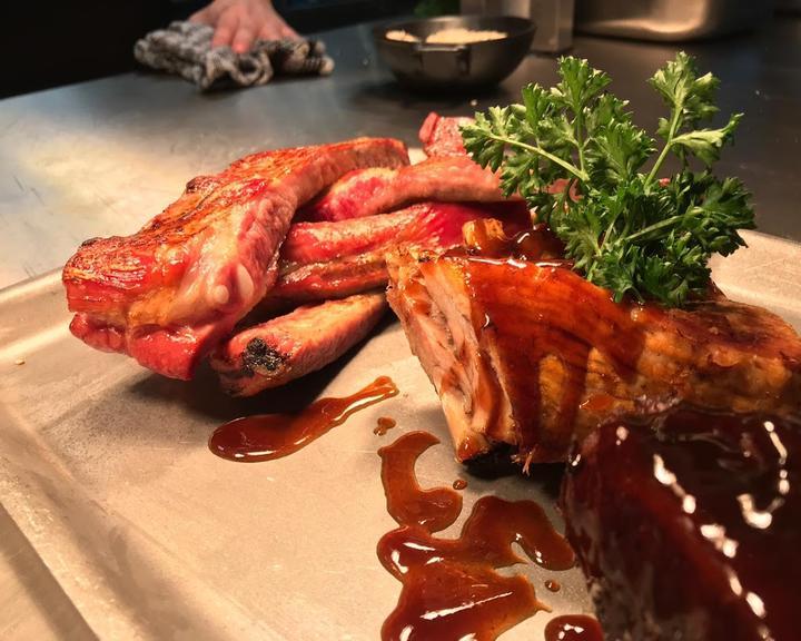 East Craft Beer Restaurant & Bar