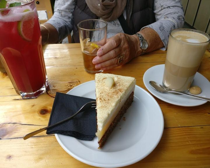 Cafe Bar Knuth