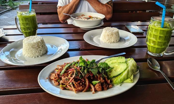 Samakkee Talad Thai