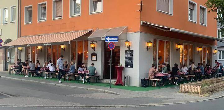 Falco Pasta & Pizzazimmer