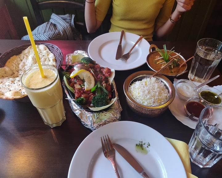 Tadka Indisches Restaurant