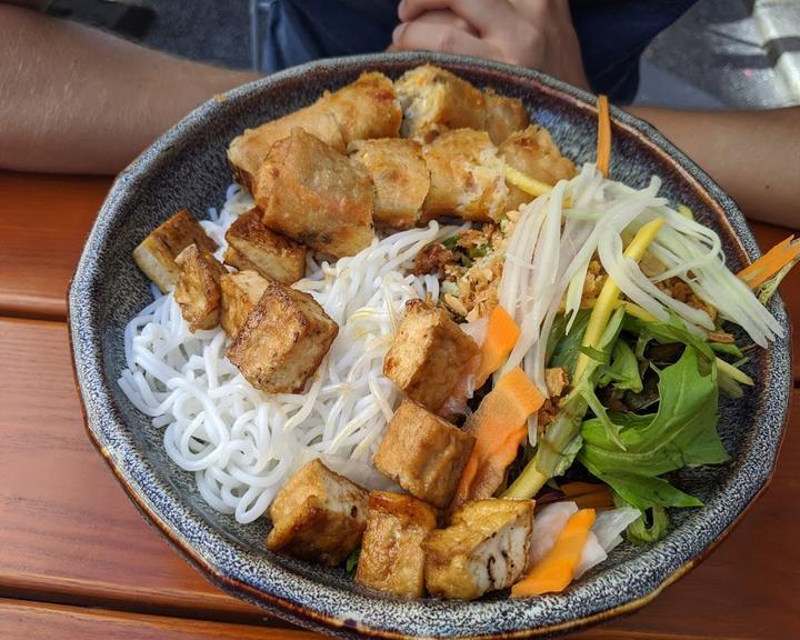 Hanoi Deli Rathaus