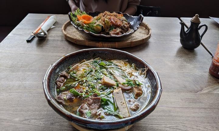 Hanoi Deli Rathaus