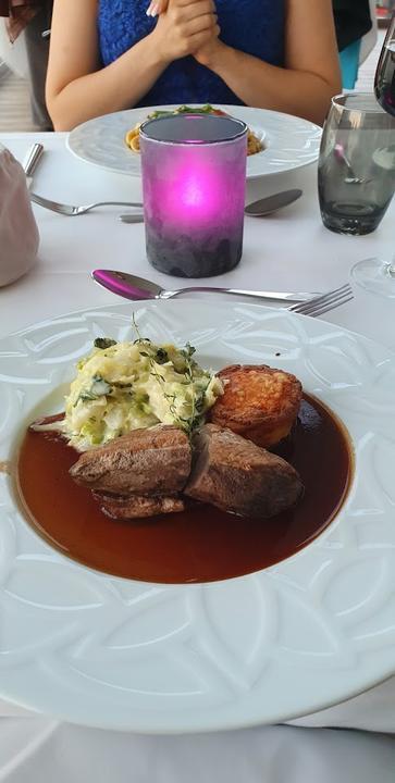 Skyline Restaurant