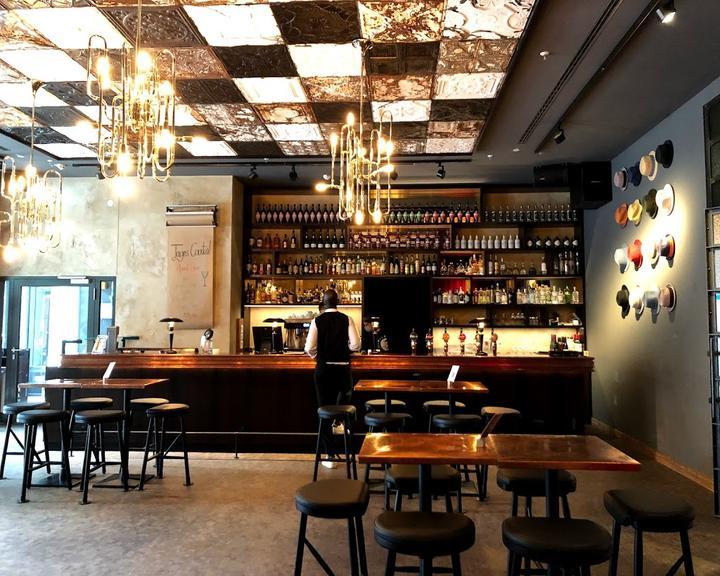 KITCHENS Restaurant & Bar