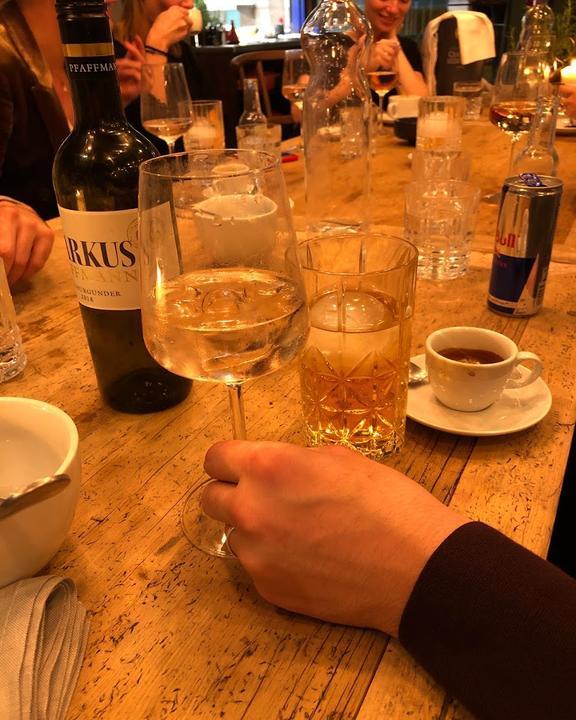 KITCHENS Restaurant & Bar