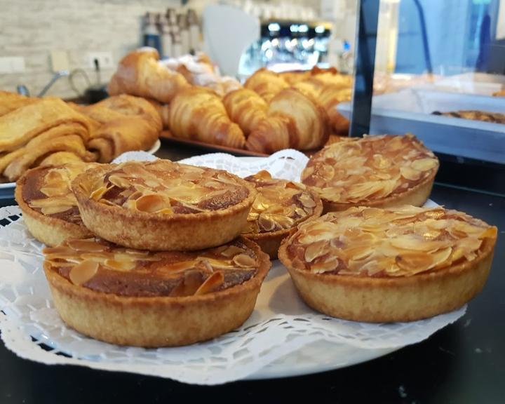 Cafe La Maison