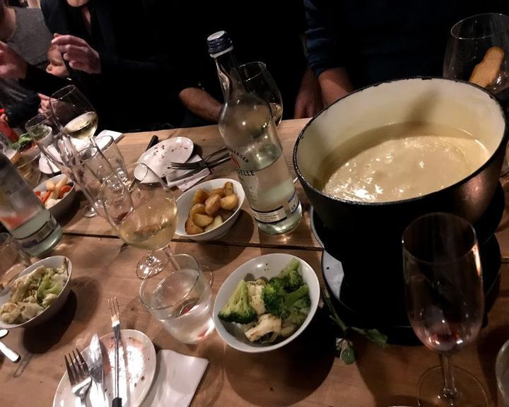 Fondue Hutte