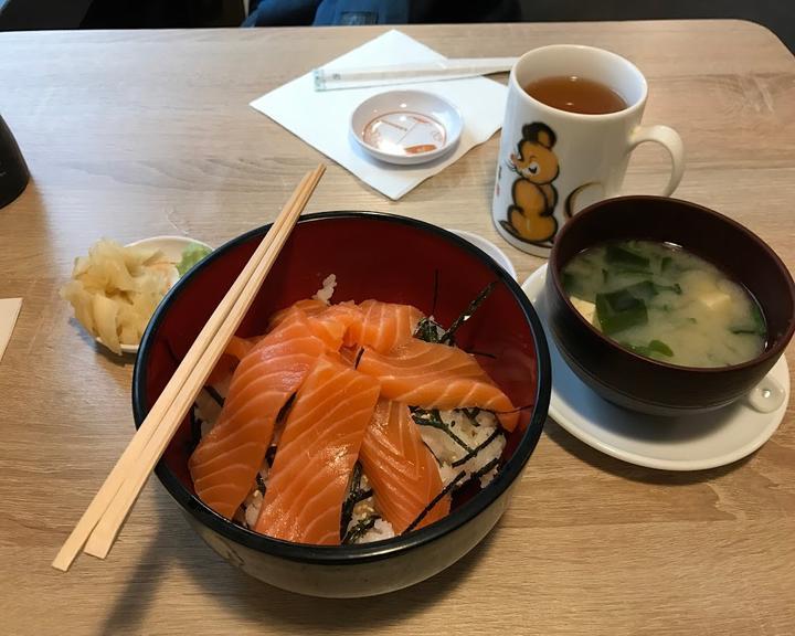 Sakura Sushi Bar