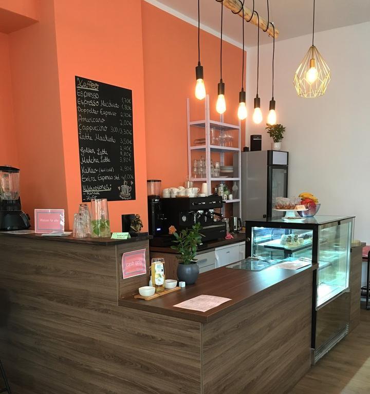 Monkey Mind Café