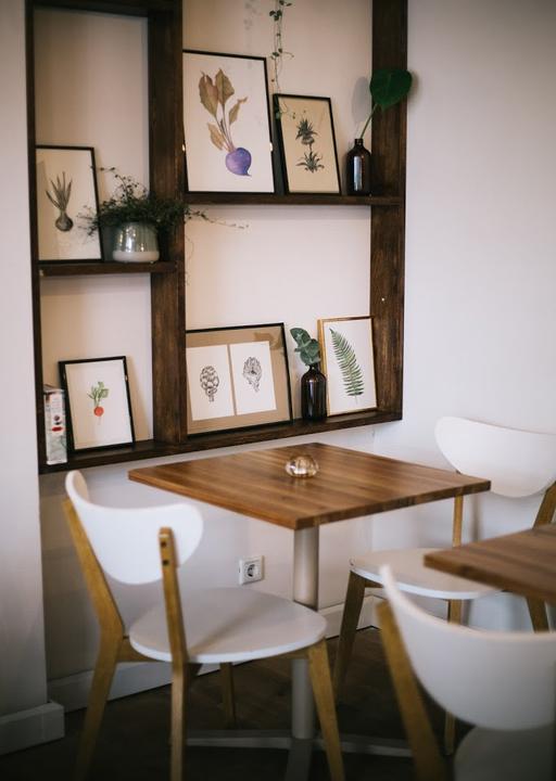 oscar natural good food & bar