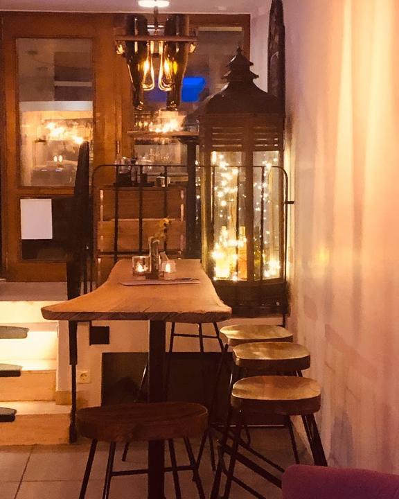 Trio Cafe Wein Bar