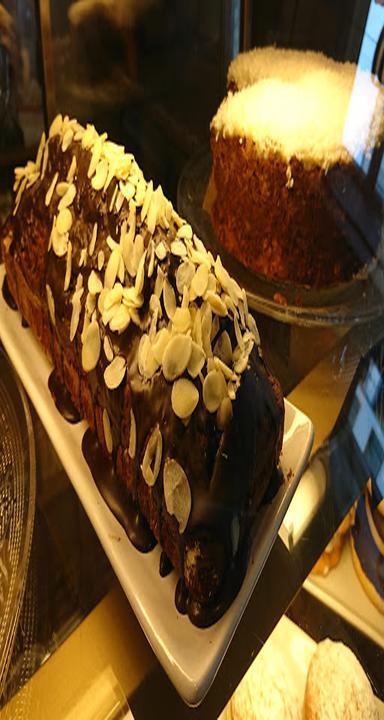 Lumiere Coffeeshop & Bistro