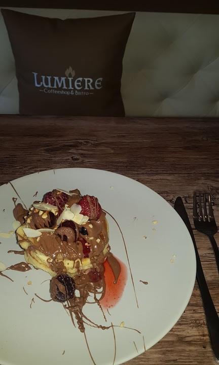 Lumiere Coffeeshop & Bistro
