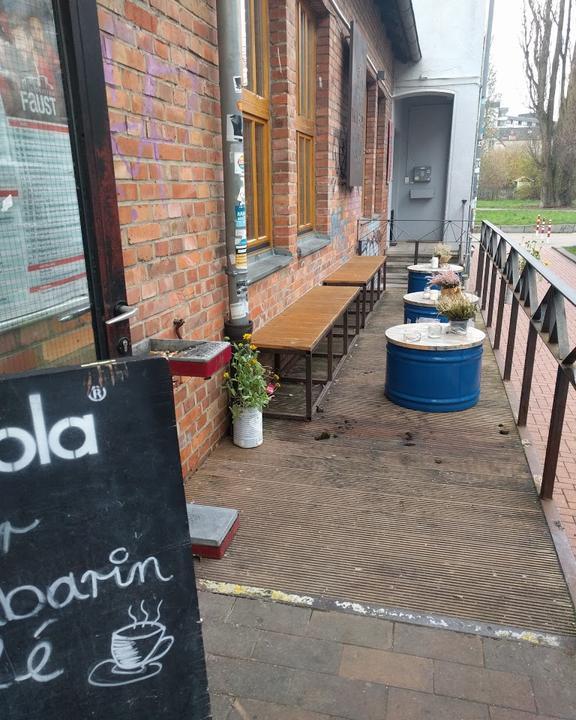 Der Nachbarin Café