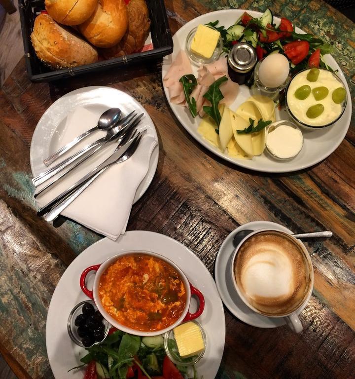 Cafe Saz