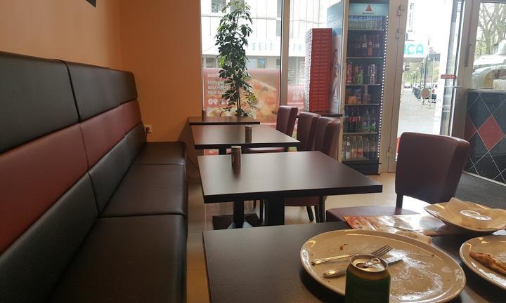 Holzofen Pizzeria