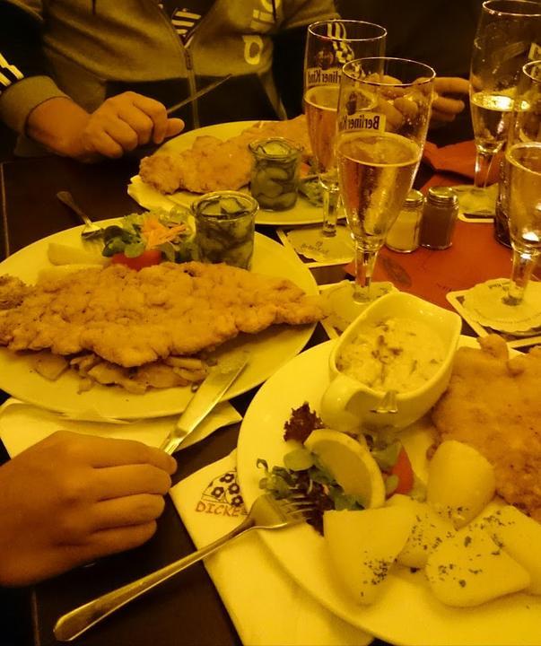 Dicke Wirtin