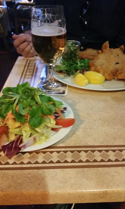 Dicke Wirtin